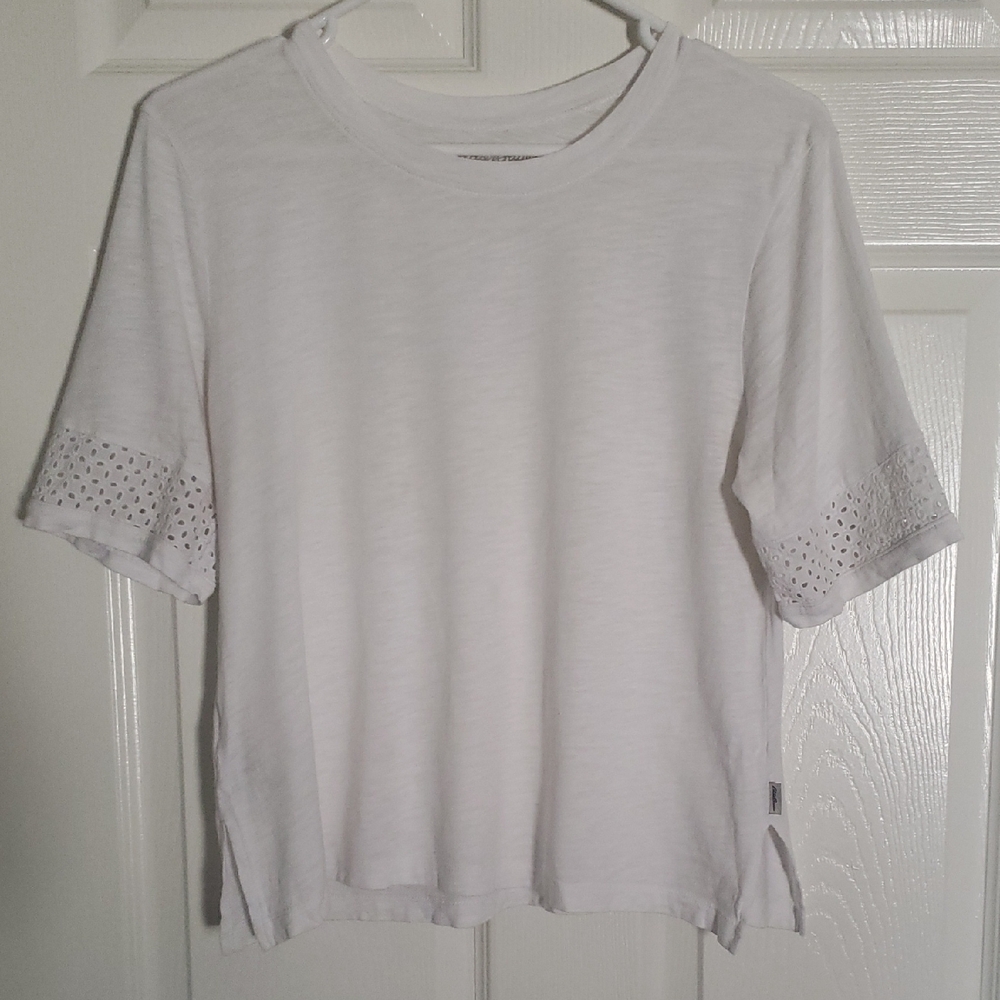 Eddie Bauer White Eyelet Short Sleeve Top